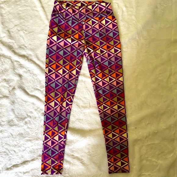 LuLaRoe Pants - 💥 3/$30 LuLaRoe one size excellent condition color purple, pink
